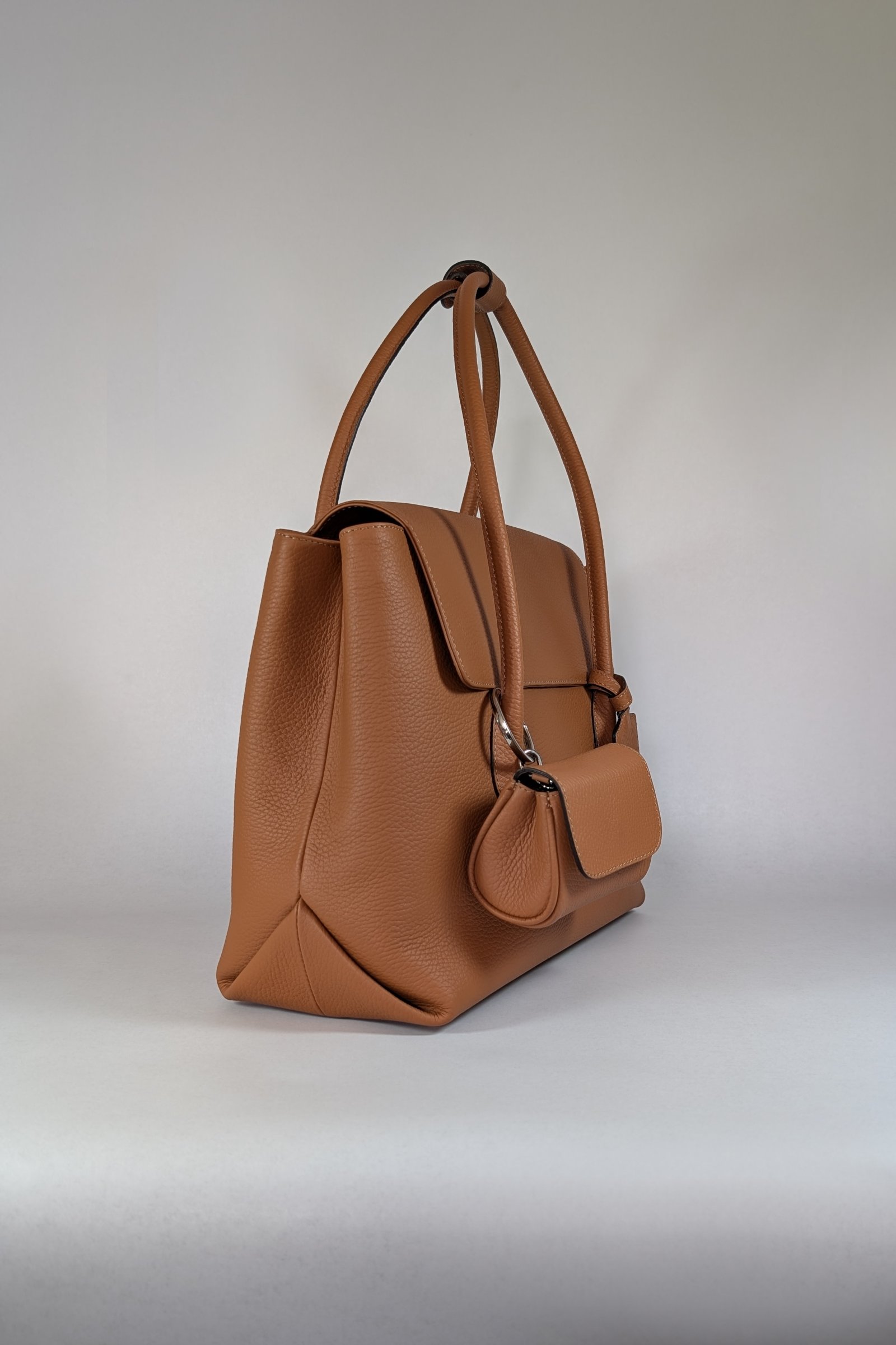 sovereign cartling j lifestyle sac à main cuir pleine fleur louvre paris