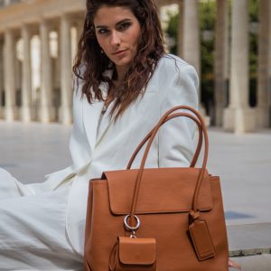sovereign lifestyle fawn leather handbag
