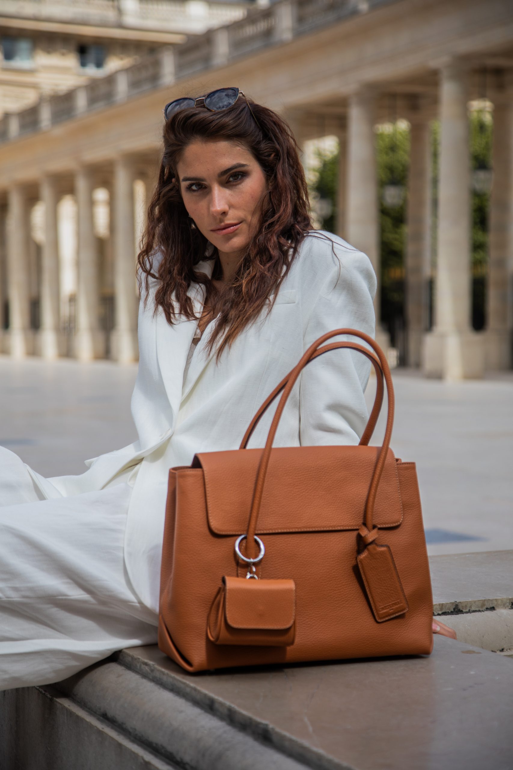 sovereign lifestyle fawn leather handbag