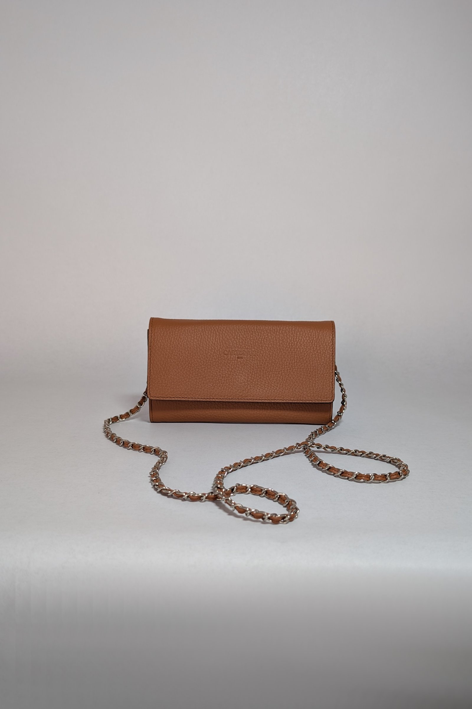 Crest - Full-Grain Leather Clutch – Image 8
