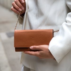 Crest - Full-Grain Leather Clutch – Image 5