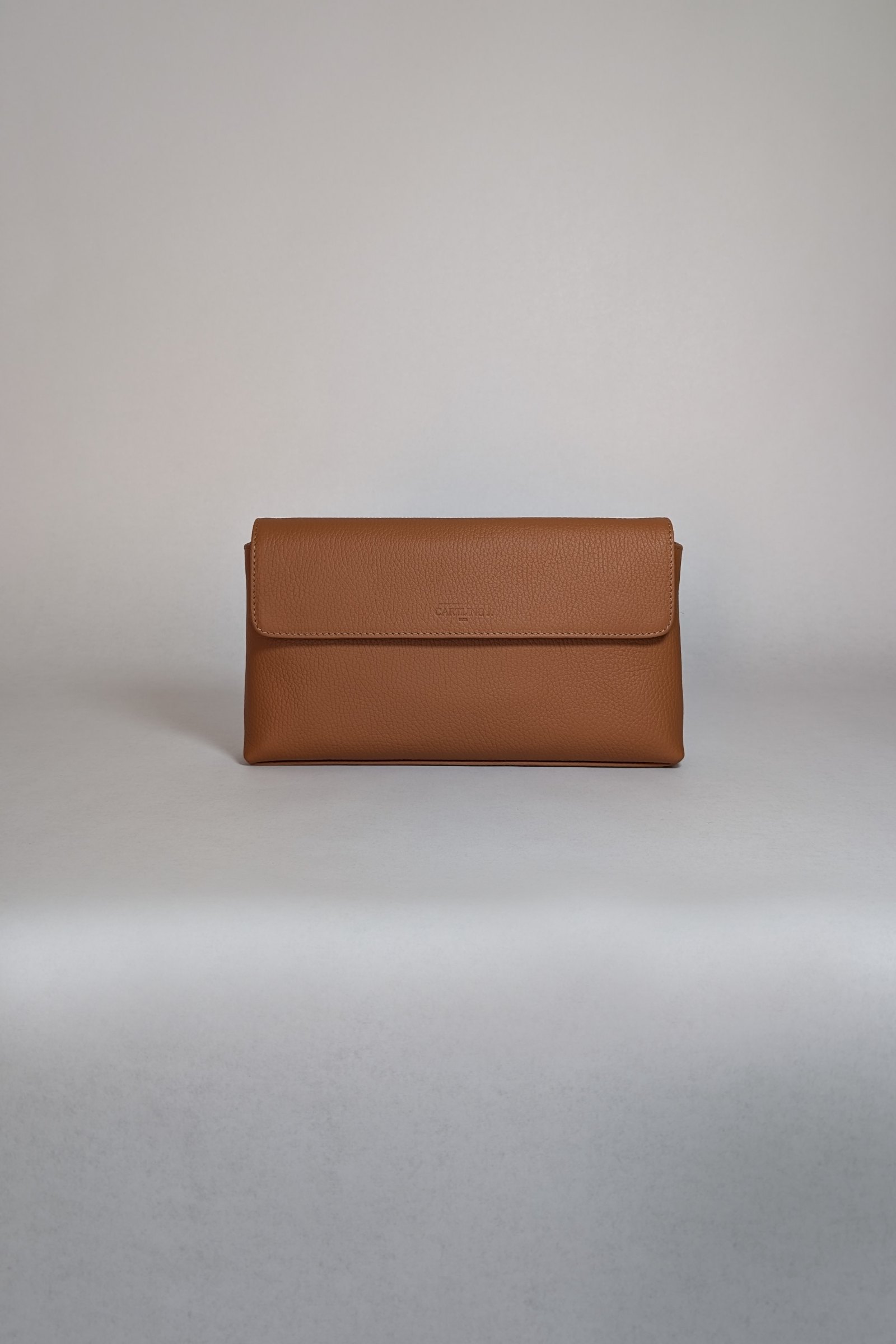 Vanguard - Full-Grain Leather Essentials Bag - Image 7
