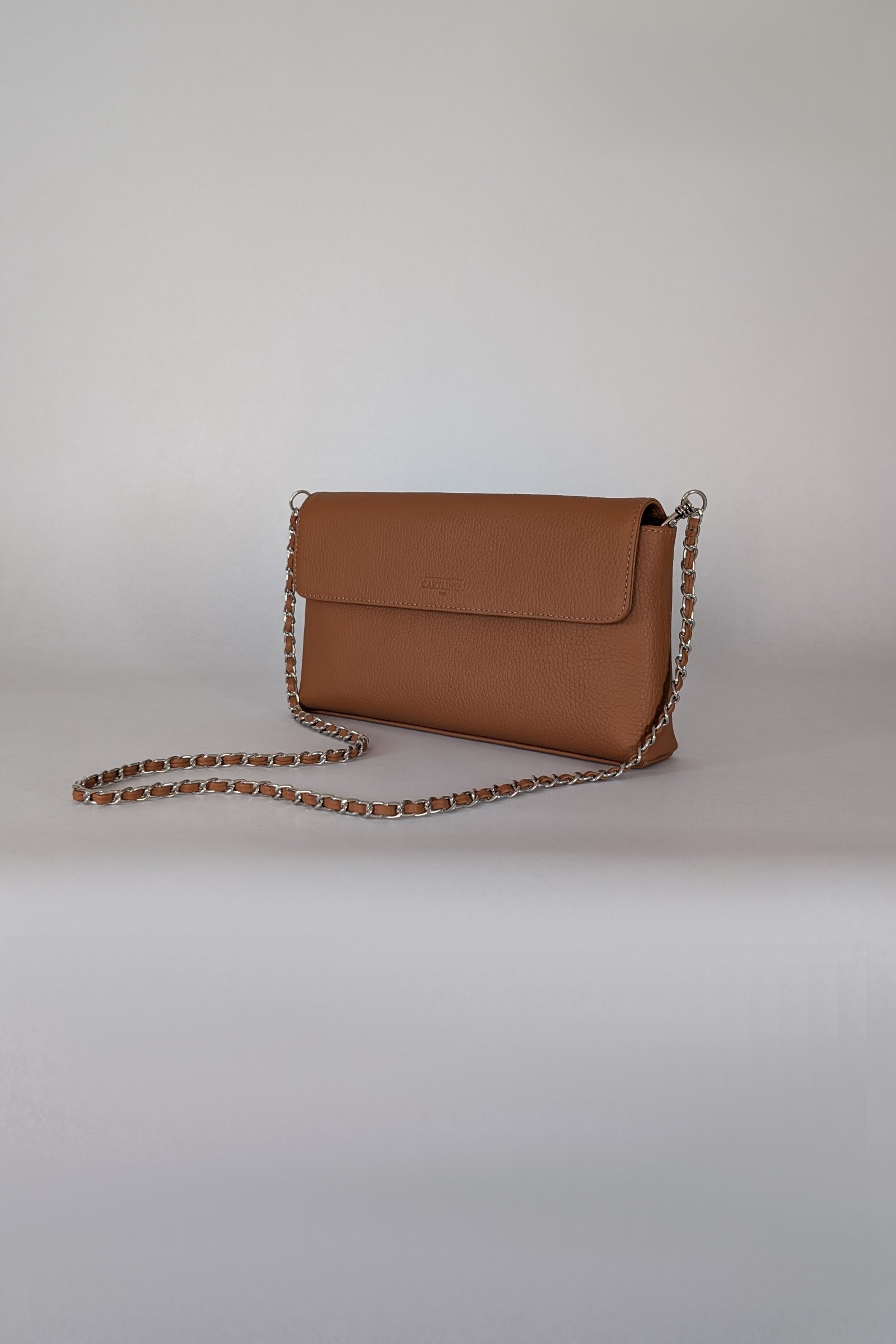 Vanguard - Full-Grain Leather Essentials Bag - Image 8